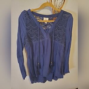 Knox Rose Blue Lace Detail Top